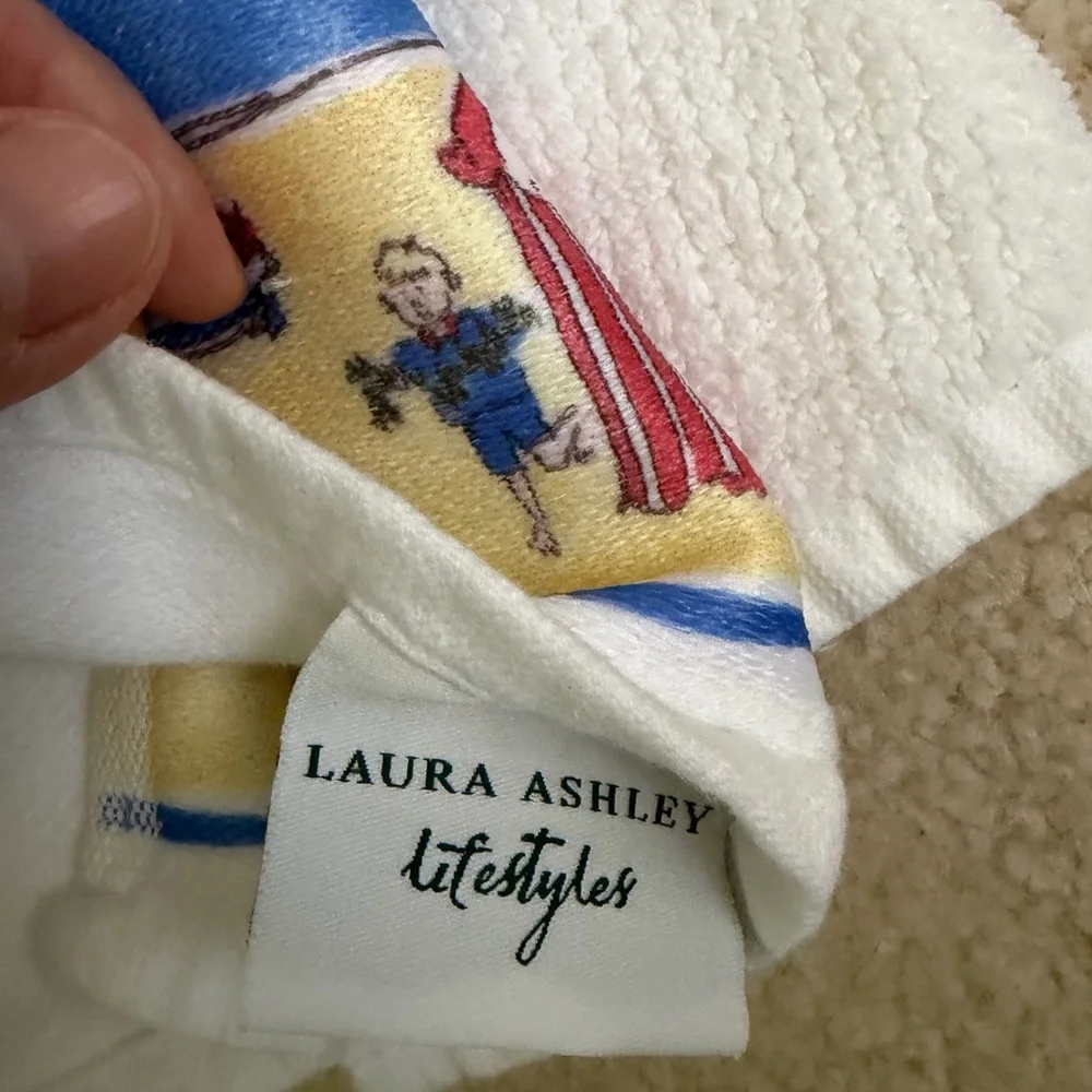 Laura Ashley Beach Themed Hand Towel Set 🏖️